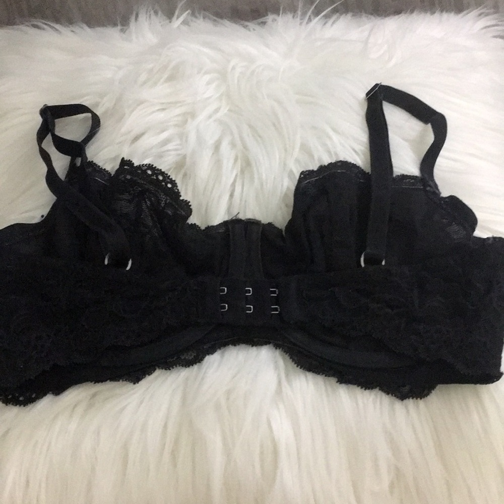 Black Lace Bra - Picture 3 of 4
